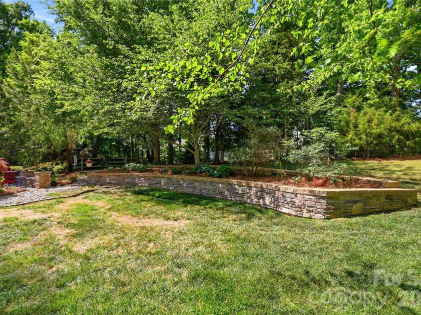 5009 Magna Lane, Indian Trail, NC 28079.  MLS# CAR4373848, YatesRealty ID 36125. 