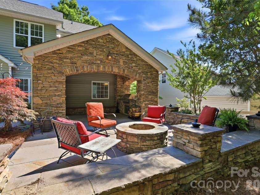 5009 Magna Lane, Indian Trail, NC 28079.  MLS# CAR4373848, YatesRealty ID 36125. 
