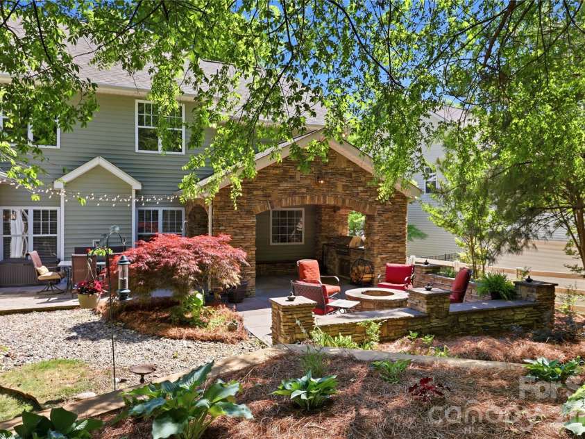 5009 Magna Lane, Indian Trail, NC 28079.  MLS# CAR4373848, YatesRealty ID 36125. 