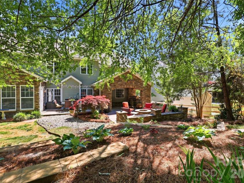 5009 Magna Lane, Indian Trail, NC 28079.  MLS# CAR4373848, YatesRealty ID 36125. 