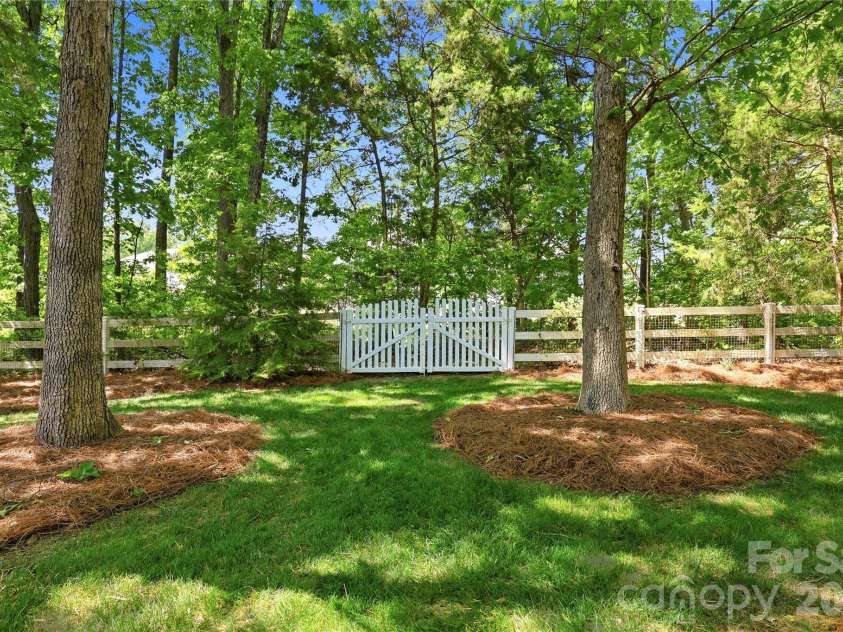5009 Magna Lane, Indian Trail, NC 28079.  MLS# CAR4373848, YatesRealty ID 36125. 