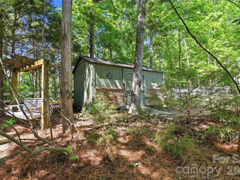 5009 Magna Lane, Indian Trail, NC 28079.  MLS# CAR4373848, YatesRealty ID 36125. 
