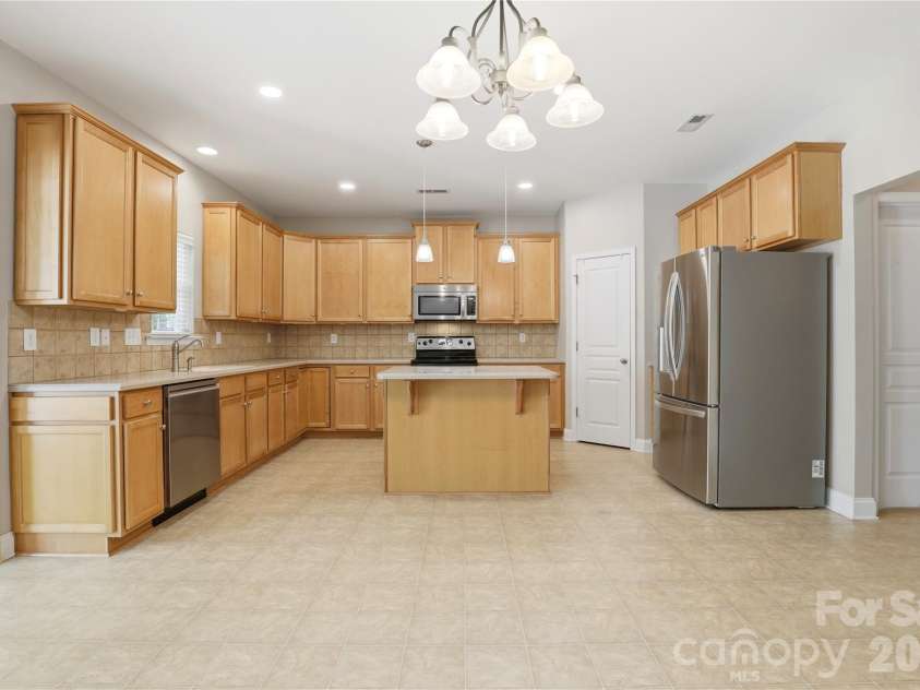 5009 Magna Lane, Indian Trail, NC 28079.  MLS# CAR4373848, YatesRealty ID 36125. 