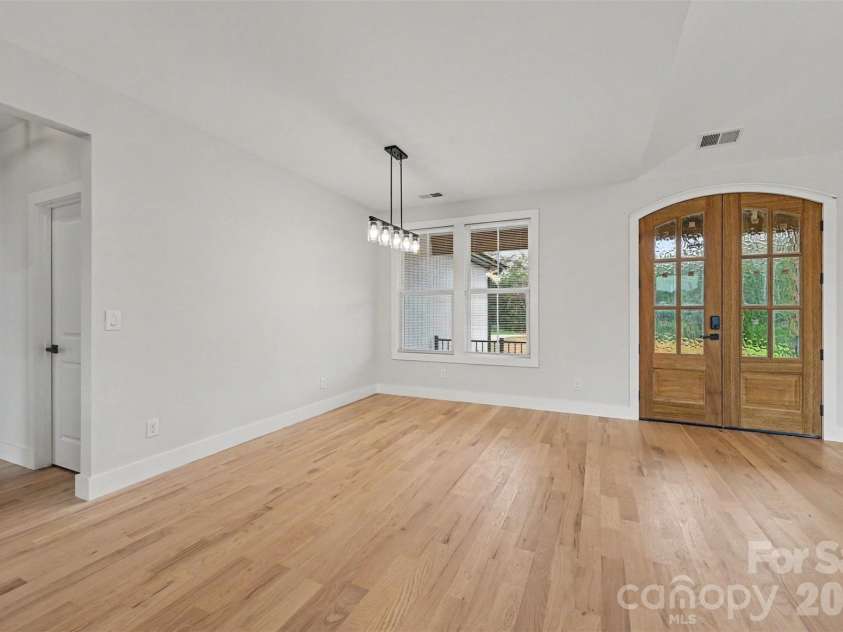 439 Hambright Road, Blacksburg, SC 29702.  MLS# CAR4400562, YatesRealty ID 36127. 