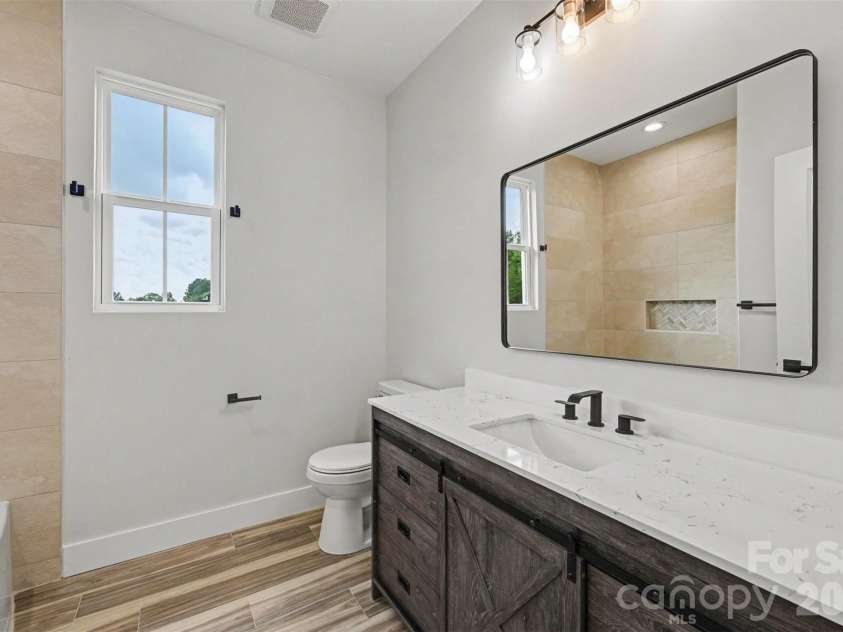 439 Hambright Road, Blacksburg, SC 29702.  MLS# CAR4400562, YatesRealty ID 36127. 