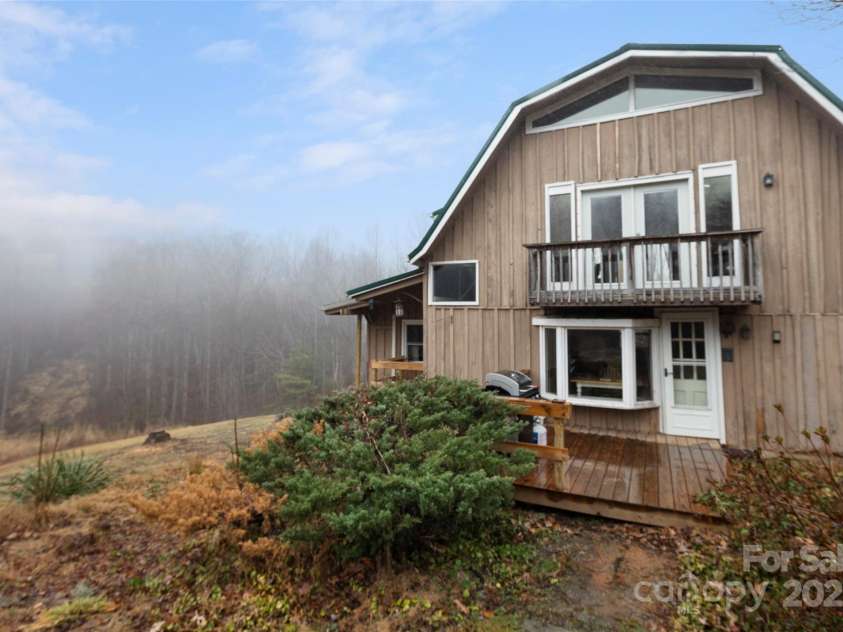 255 & 257 Crescent Street, Saluda, NC 28773.  MLS# CAR4218749, YatesRealty ID 3613. 255 Crescent Street parcel #S5-B16