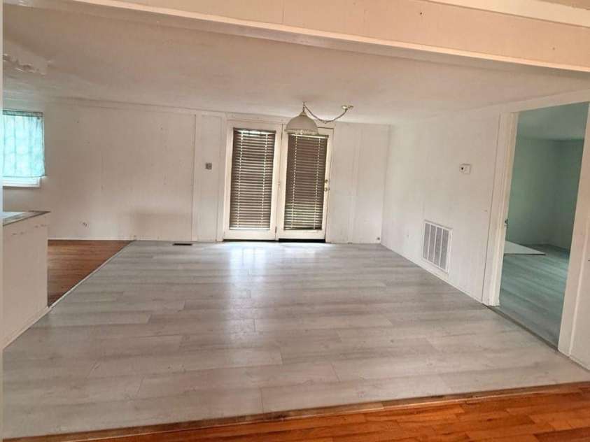 103 Locust Street, Connelly Springs, NC 28612.  MLS# CAR4402728, YatesRealty ID 36130. 