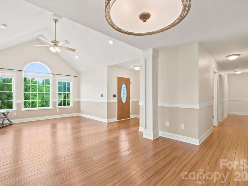 4795 Mountain Run Drive, Lenoir, NC 28645.  MLS# CAR4397442, YatesRealty ID 36133. 