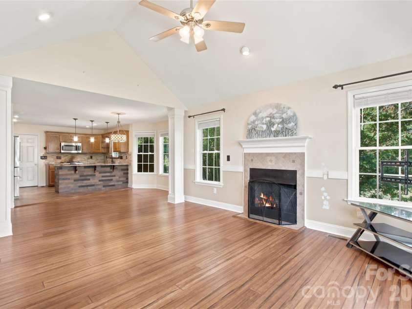 4795 Mountain Run Drive, Lenoir, NC 28645.  MLS# CAR4397442, YatesRealty ID 36133. 