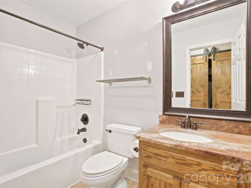 4795 Mountain Run Drive, Lenoir, NC 28645.  MLS# CAR4397442, YatesRealty ID 36133. 
