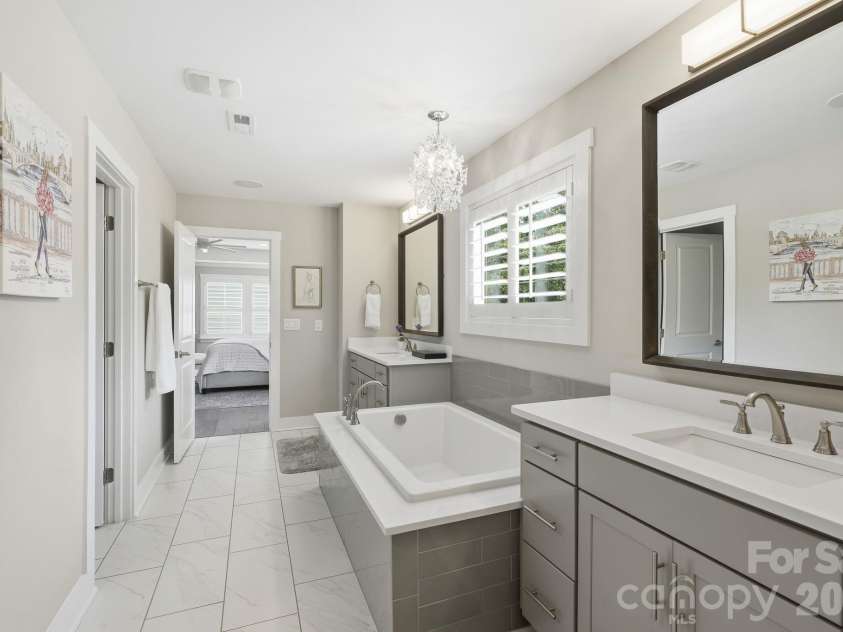 1086 Weir Court, Fort Mill, SC 29708.  MLS# CAR4395947, YatesRealty ID 36136. 