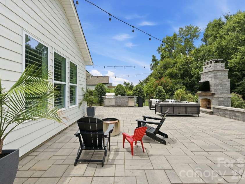 1086 Weir Court, Fort Mill, SC 29708.  MLS# CAR4395947, YatesRealty ID 36136. 