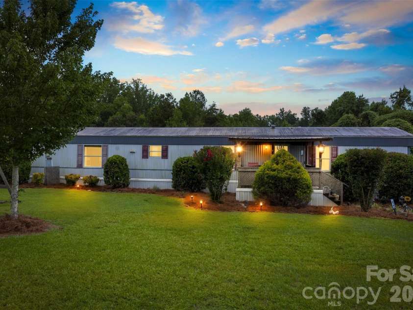 2143 Templeton Road, Clover, SC 29710.  MLS# CAR4398343, YatesRealty ID 36137. 