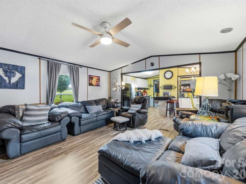2143 Templeton Road, Clover, SC 29710.  MLS# CAR4398343, YatesRealty ID 36137. 