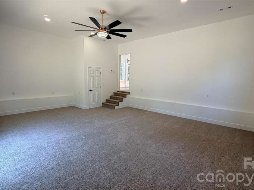 5846 Hanna Court, Charlotte, NC 28212.  MLS# CAR4391217, YatesRealty ID 36138. 