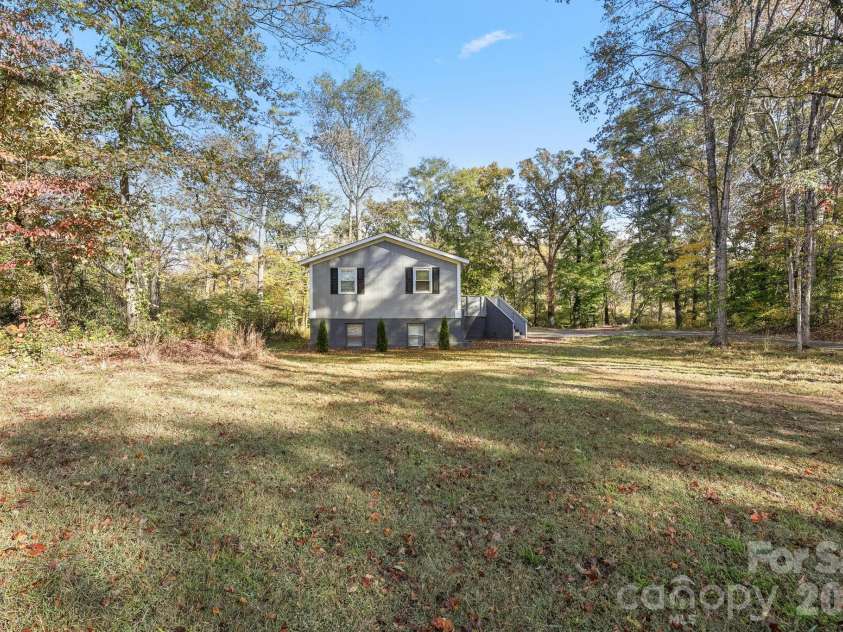 3618 Waterloo Drive, Harrisburg, NC 28075.  MLS# CAR4316591, YatesRealty ID 3614. 