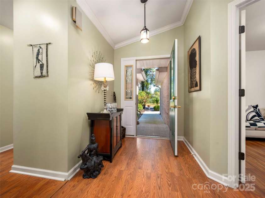 949 Kanuga Road, Hendersonville, NC 28739.  MLS# CAR4312673, YatesRealty ID 3614. 