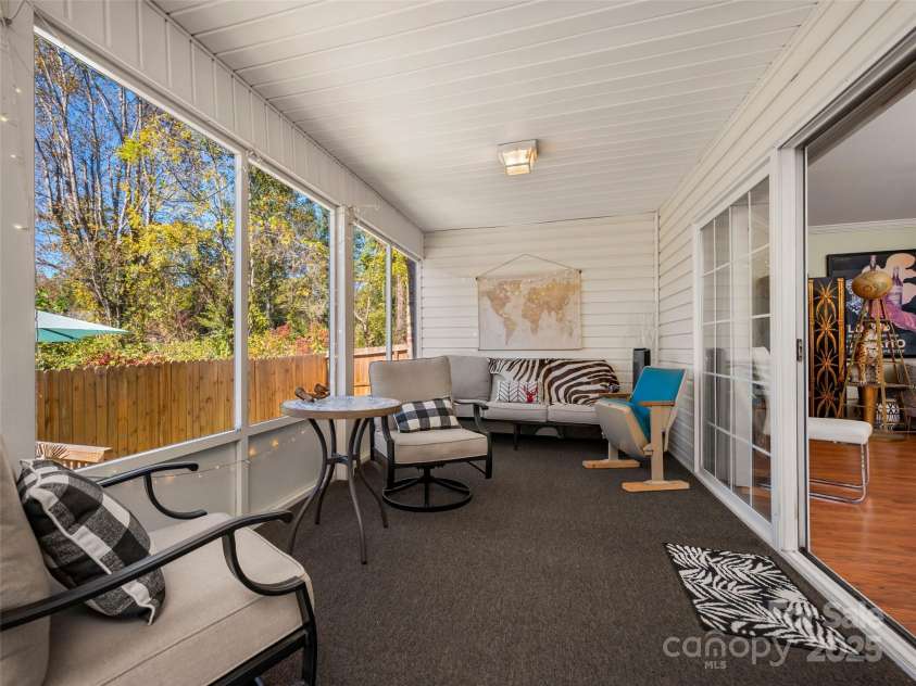 949 Kanuga Road, Hendersonville, NC 28739.  MLS# CAR4312673, YatesRealty ID 3614. 