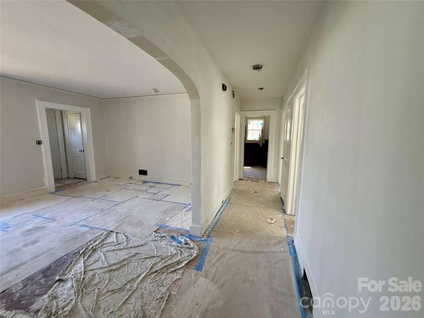 1400 Central Drive, Kannapolis, NC 28083.  MLS# CAR4400928, YatesRealty ID 36140. 