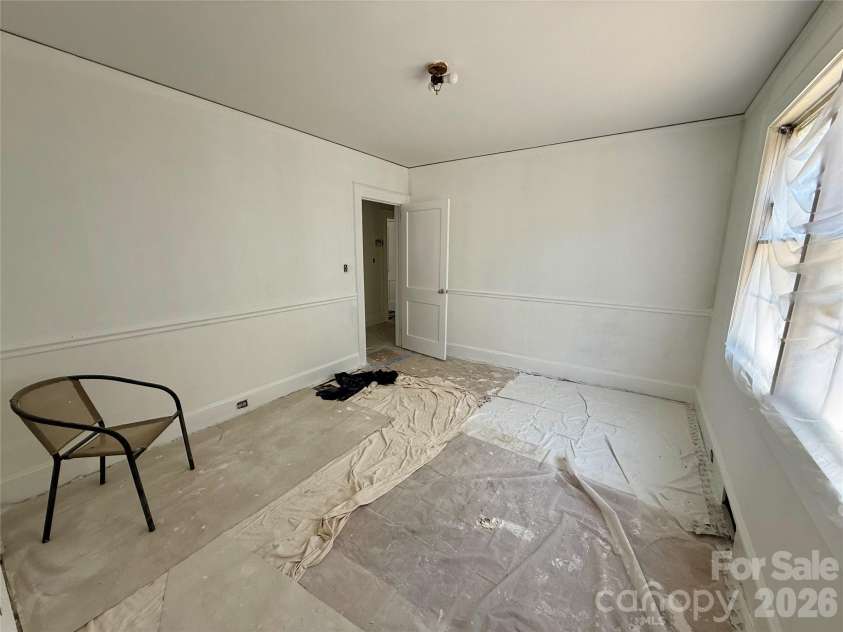 1400 Central Drive, Kannapolis, NC 28083.  MLS# CAR4400928, YatesRealty ID 36140. 