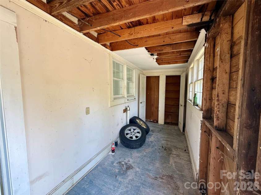1400 Central Drive, Kannapolis, NC 28083.  MLS# CAR4400928, YatesRealty ID 36140. 