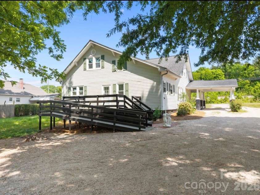 2407 Main Street, Kannapolis, NC 28081.  MLS# CAR4400941, YatesRealty ID 36141. 