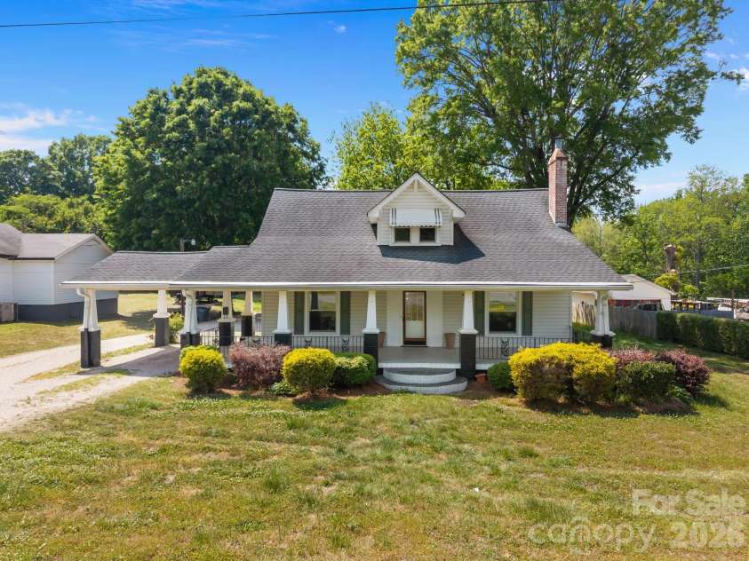 2407 Main Street, Kannapolis, NC 28081.  MLS# CAR4400941, YatesRealty ID 36141. 