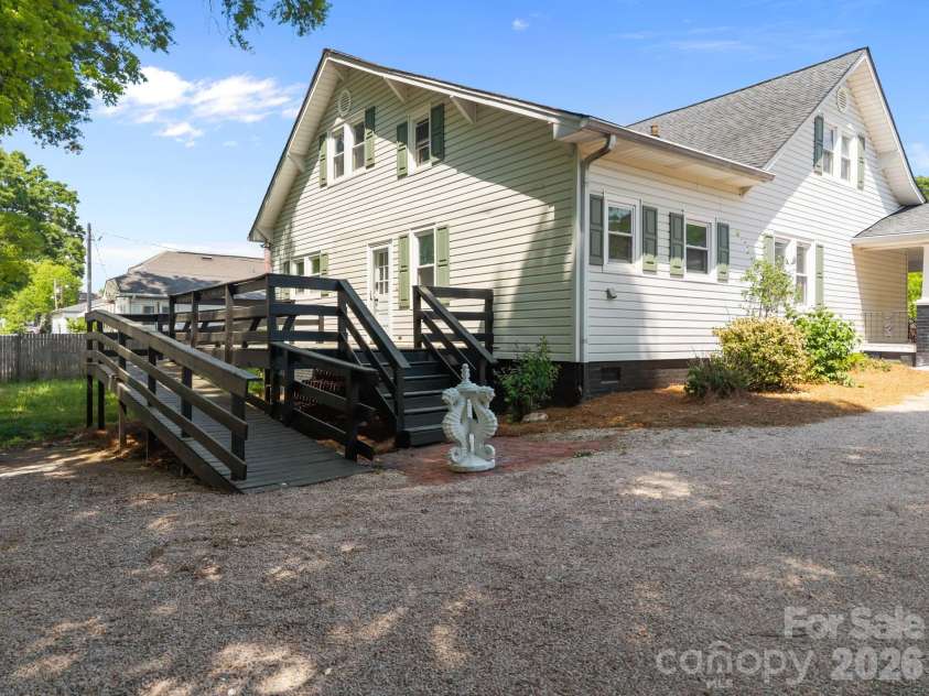 2407 Main Street, Kannapolis, NC 28081.  MLS# CAR4400941, YatesRealty ID 36141. 