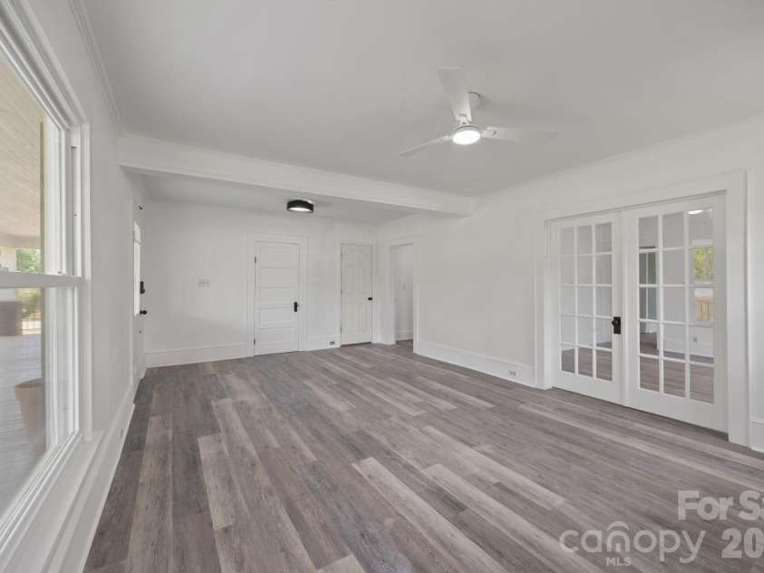 2407 Main Street, Kannapolis, NC 28081.  MLS# CAR4400941, YatesRealty ID 36141. 