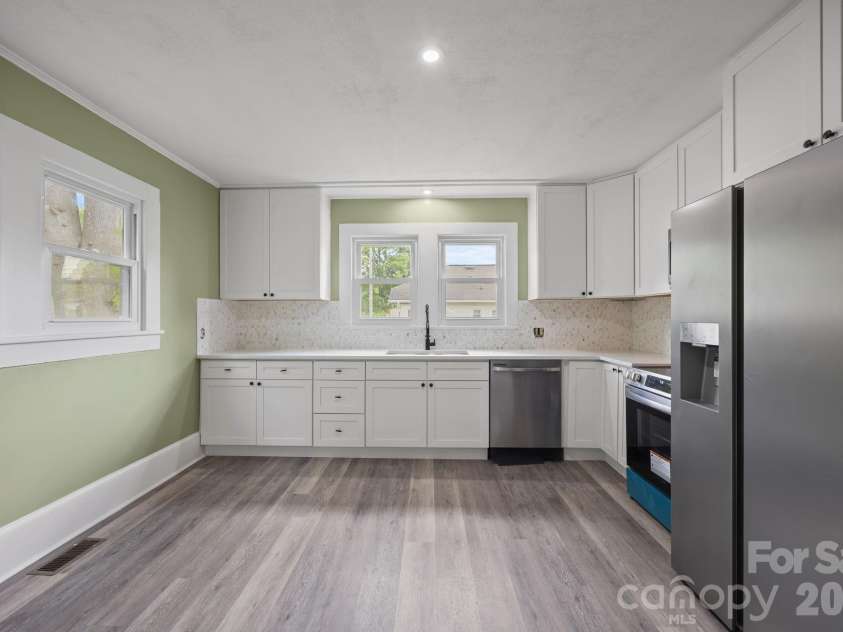 2407 Main Street, Kannapolis, NC 28081.  MLS# CAR4400941, YatesRealty ID 36141. 