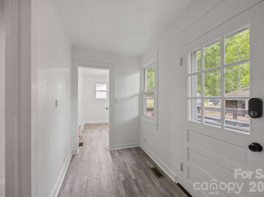 2407 Main Street, Kannapolis, NC 28081.  MLS# CAR4400941, YatesRealty ID 36141. 