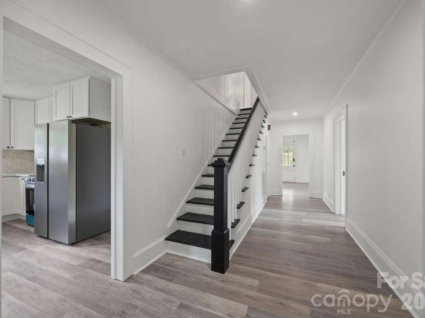 2407 Main Street, Kannapolis, NC 28081.  MLS# CAR4400941, YatesRealty ID 36141. 