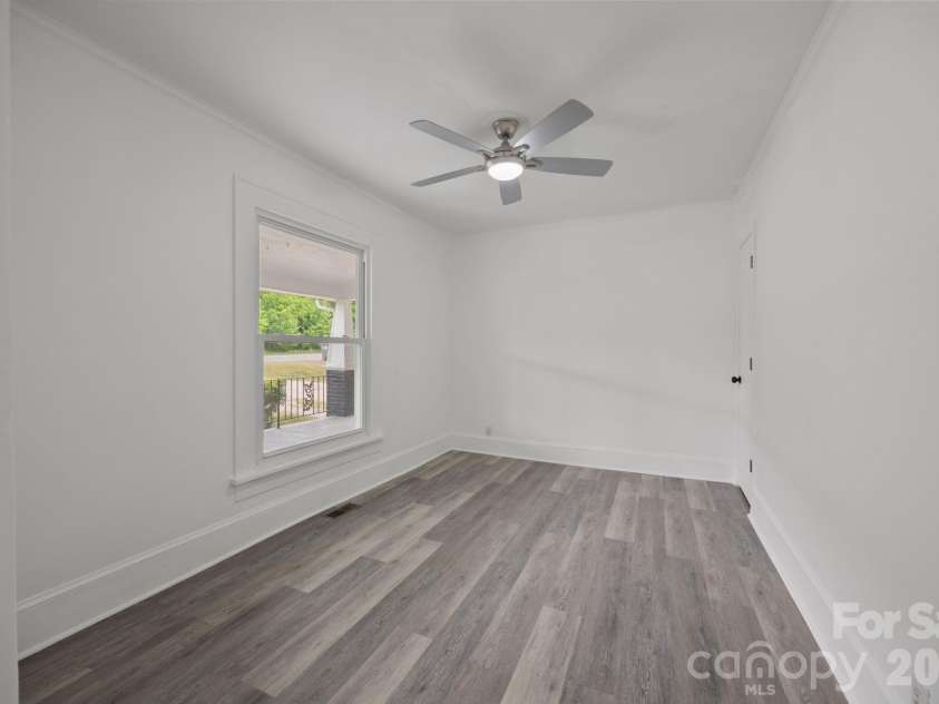 2407 Main Street, Kannapolis, NC 28081.  MLS# CAR4400941, YatesRealty ID 36141. 