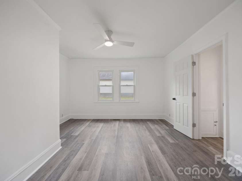 2407 Main Street, Kannapolis, NC 28081.  MLS# CAR4400941, YatesRealty ID 36141. 