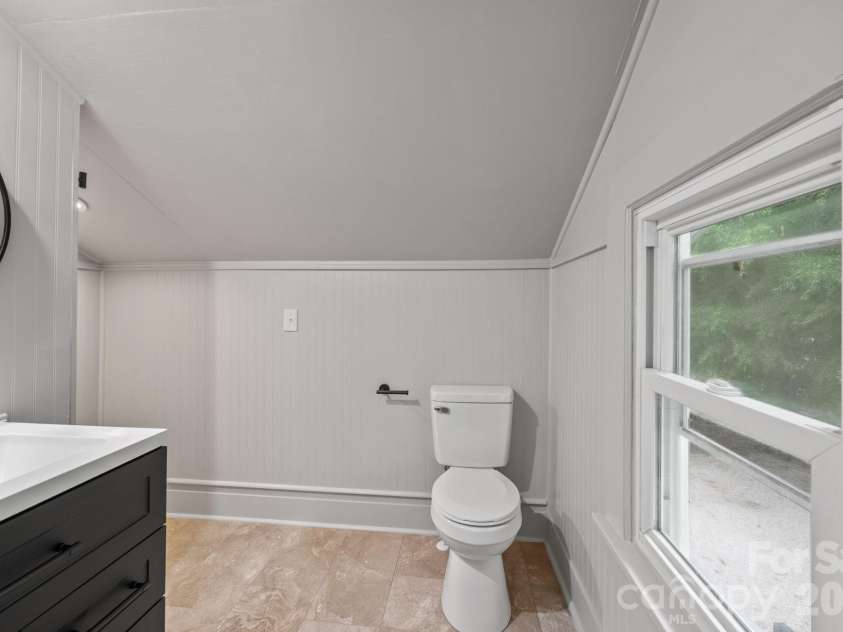 2407 Main Street, Kannapolis, NC 28081.  MLS# CAR4400941, YatesRealty ID 36141. 