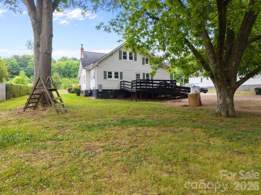 2407 Main Street, Kannapolis, NC 28081.  MLS# CAR4400941, YatesRealty ID 36141. 