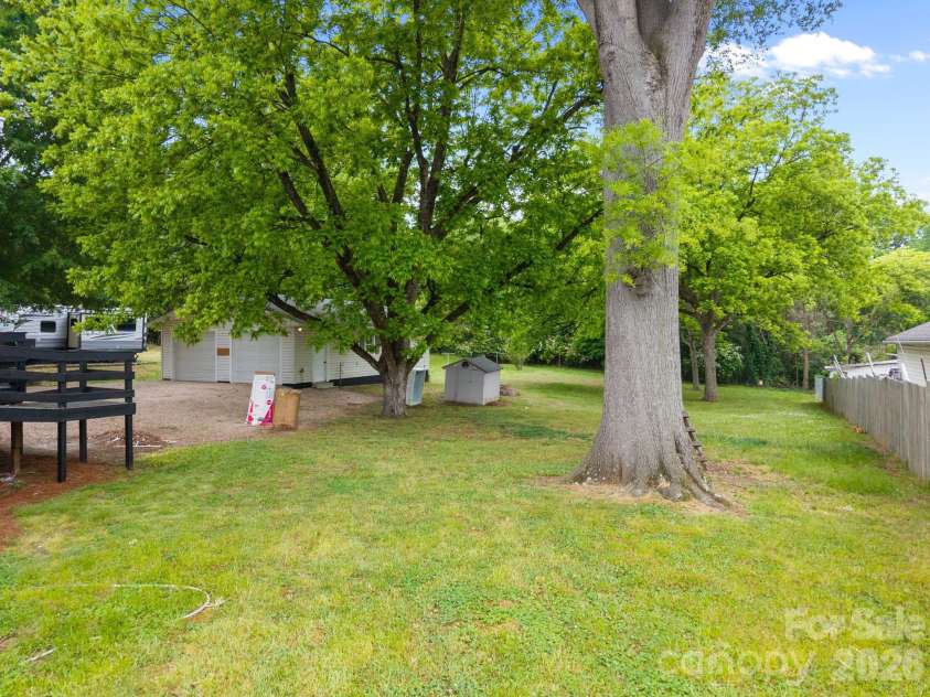 2407 Main Street, Kannapolis, NC 28081.  MLS# CAR4400941, YatesRealty ID 36141. 