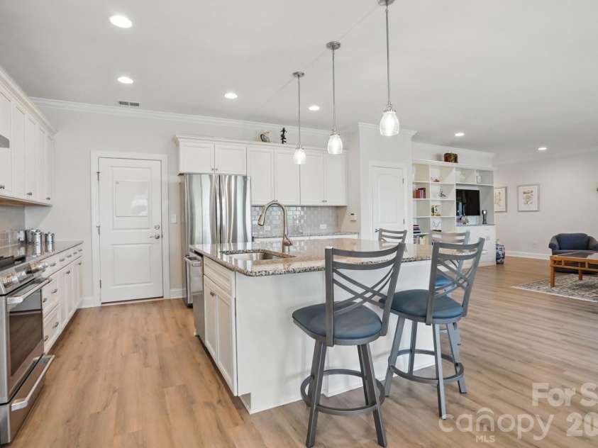 5247 Looking Glass Trail, Denver, NC 28037.  MLS# CAR4399155, YatesRealty ID 36142. 