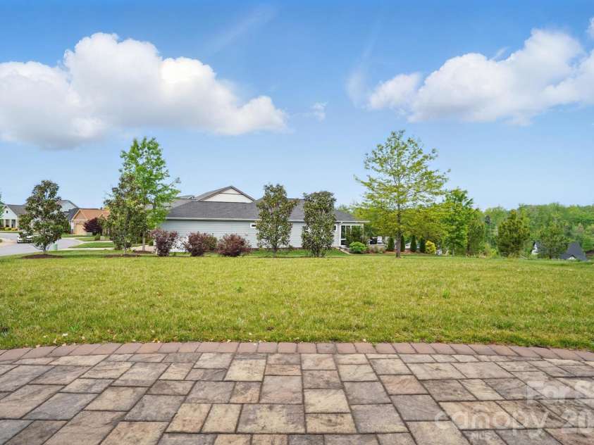 5247 Looking Glass Trail, Denver, NC 28037.  MLS# CAR4399155, YatesRealty ID 36142. 