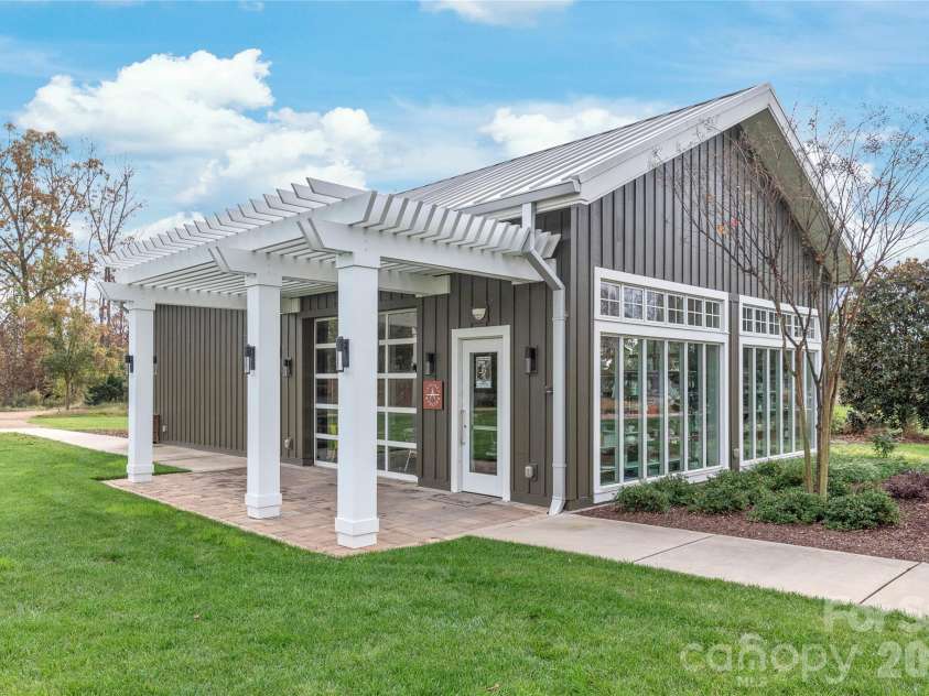 5247 Looking Glass Trail, Denver, NC 28037.  MLS# CAR4399155, YatesRealty ID 36142. 