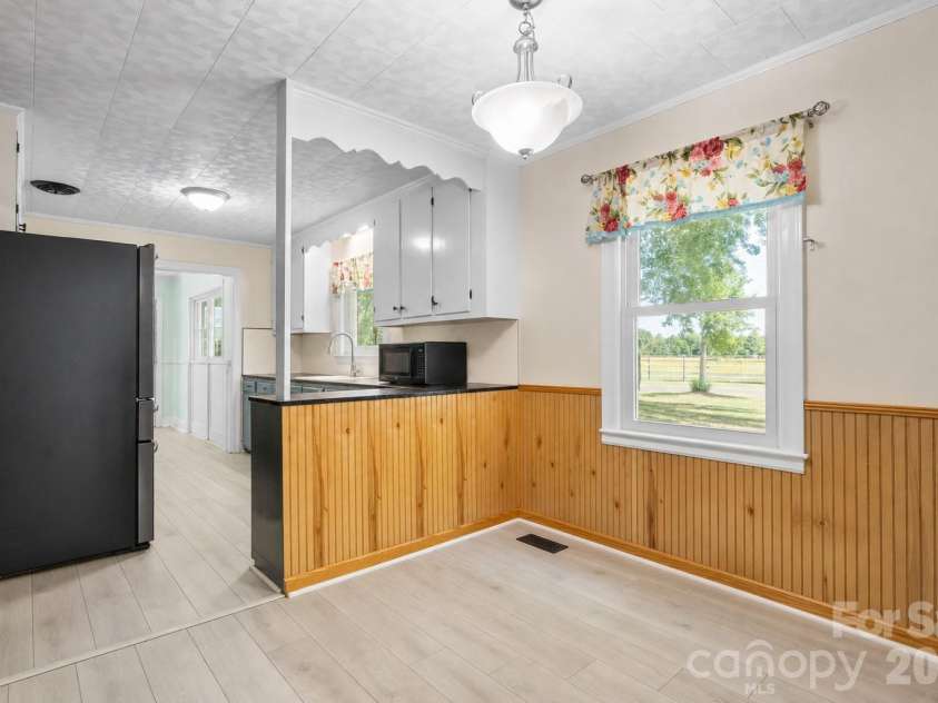2981 East Maiden Road, Maiden, NC 28650.  MLS# CAR4400803, YatesRealty ID 36143. Dinning Room. Virtually staged