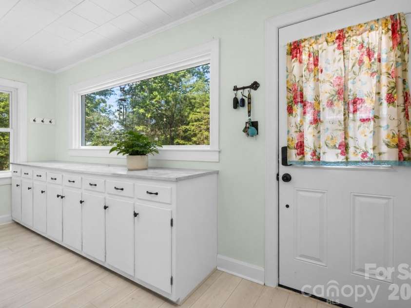 2981 East Maiden Road, Maiden, NC 28650.  MLS# CAR4400803, YatesRealty ID 36143. Mud Room. Virtually staged