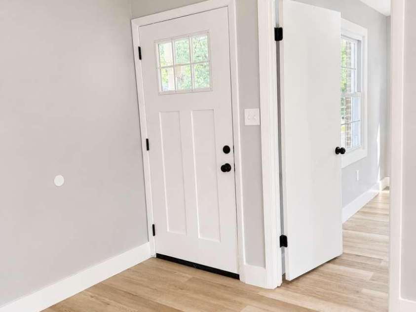 9113 Darius Court, Charlotte, NC 28227.  MLS# CAR4401050, YatesRealty ID 36144. 