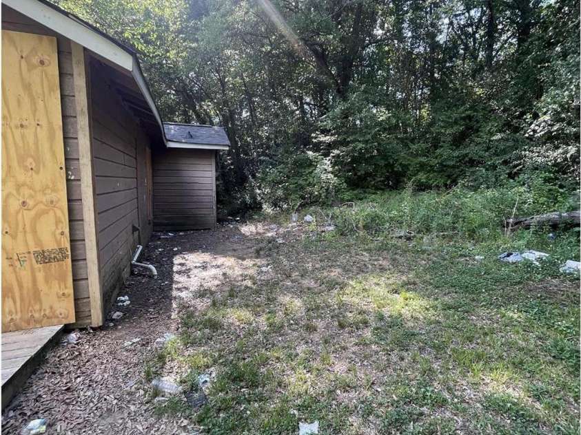 2116 West Boulevard, Charlotte, NC 28208.  MLS# CAR4402594, YatesRealty ID 36148. 