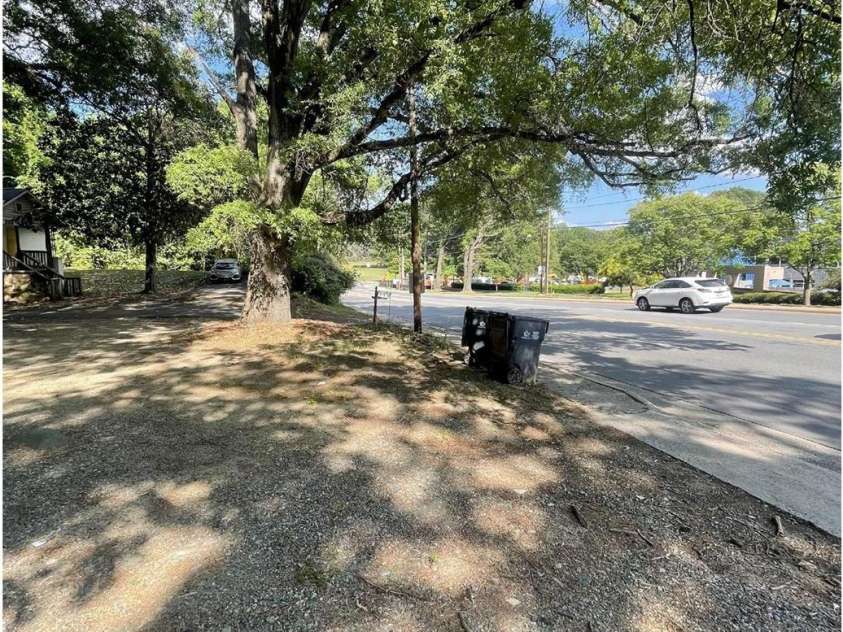 2116 West Boulevard, Charlotte, NC 28208.  MLS# CAR4402594, YatesRealty ID 36148. 