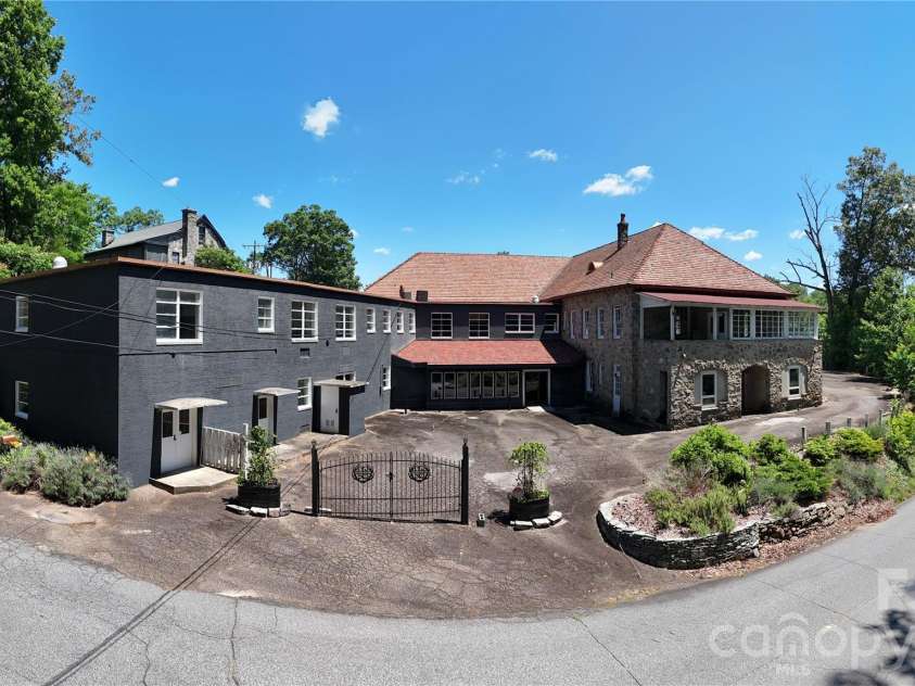 330 Carolina Drive, Tryon, NC 28782.  MLS# CAR4402974, YatesRealty ID 36149. 