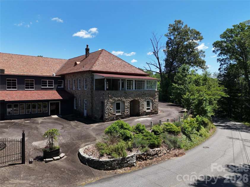 330 Carolina Drive, Tryon, NC 28782.  MLS# CAR4402974, YatesRealty ID 36149. 