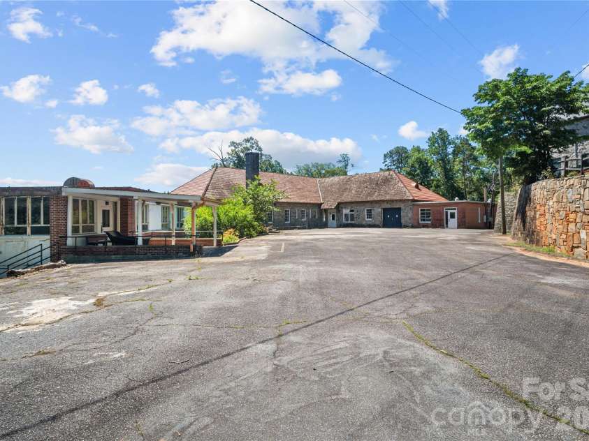 330 Carolina Drive, Tryon, NC 28782.  MLS# CAR4402974, YatesRealty ID 36149. 