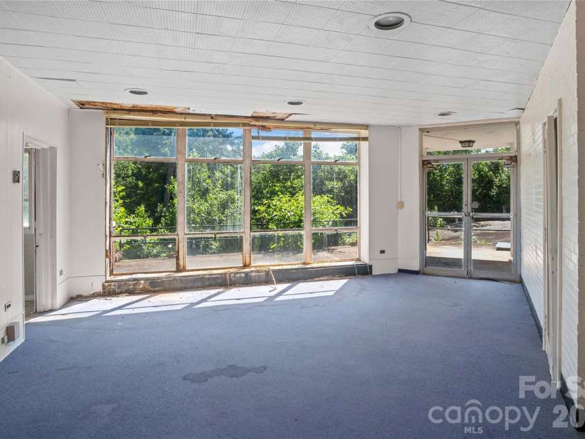 330 Carolina Drive, Tryon, NC 28782.  MLS# CAR4402974, YatesRealty ID 36149. 