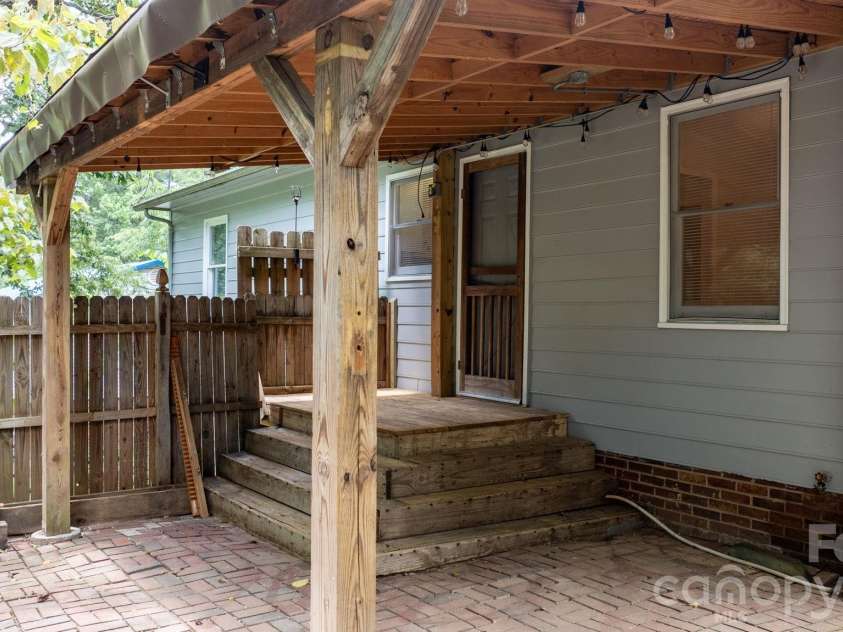 3579 High West Drive, Lenoir, NC 28645.  MLS# CAR4402993, YatesRealty ID 36151. 